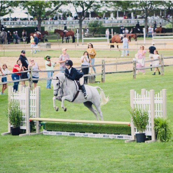 Meet your Posher, Selma - Picture 1 of 4